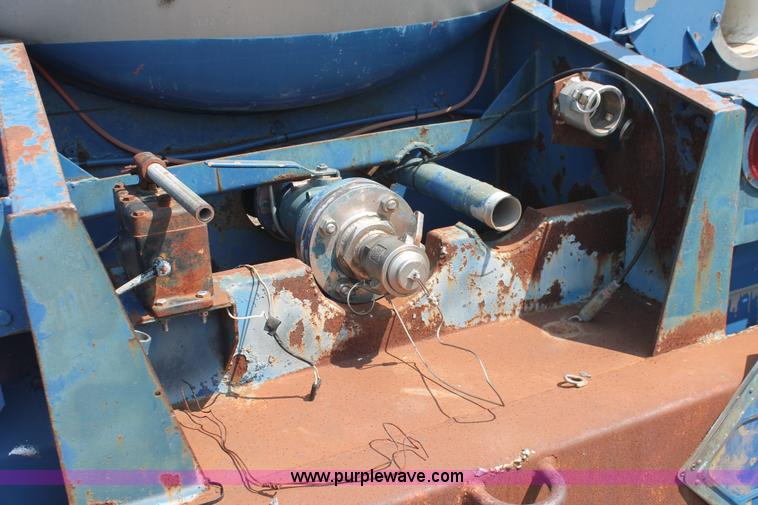 image for item I8178 1979 Arco tanker trailer