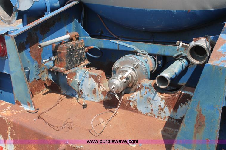 image for item I8178 1979 Arco tanker trailer