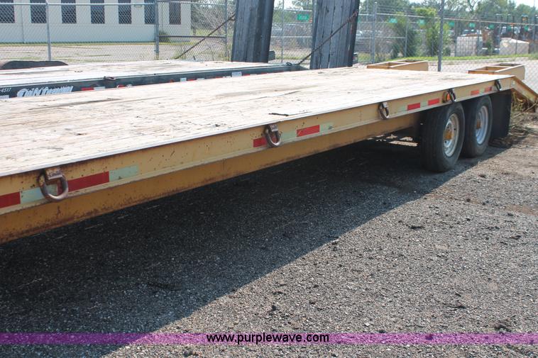 image for item I8180 2000 Belshe T-4 flatbed trailer