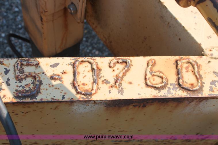 image for item I8180 2000 Belshe T-4 flatbed trailer