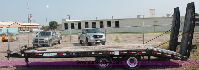 image for item I8181 2000 Contrail C24 equipment trailer