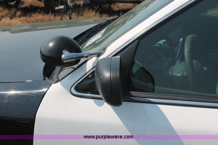 image for item I8190 2009 Ford Crown Victoria Police Interceptor