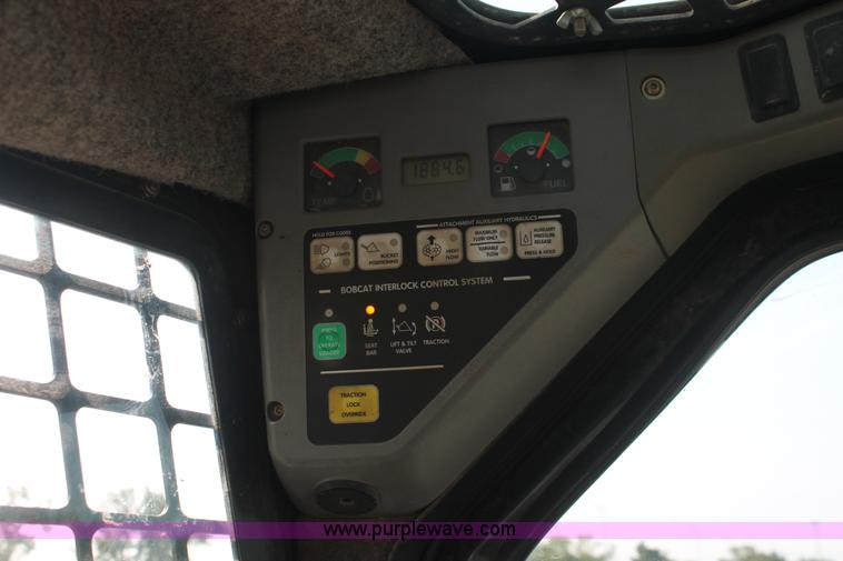 image for item I8191 2004 Bobcat S250 Turbo skid steer