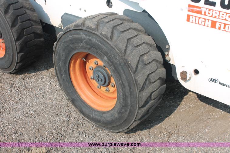 image for item I8191 2004 Bobcat S250 Turbo skid steer