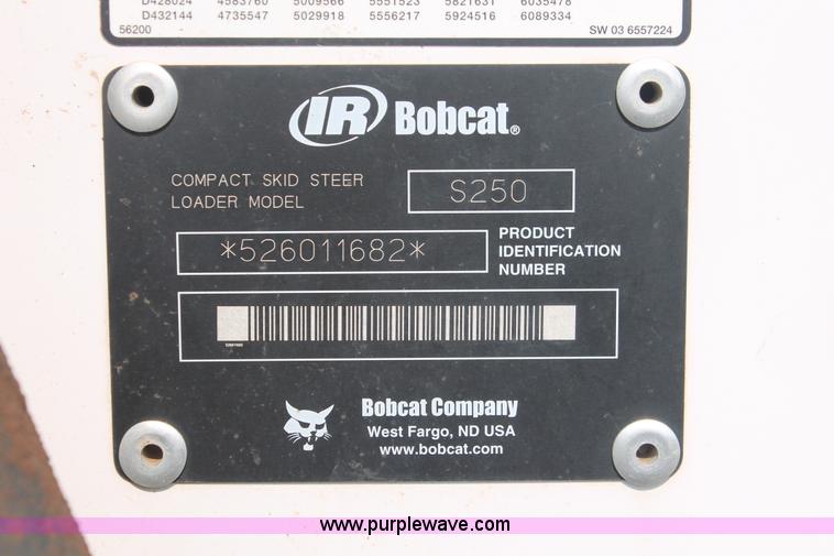 image for item I8191 2004 Bobcat S250 Turbo skid steer