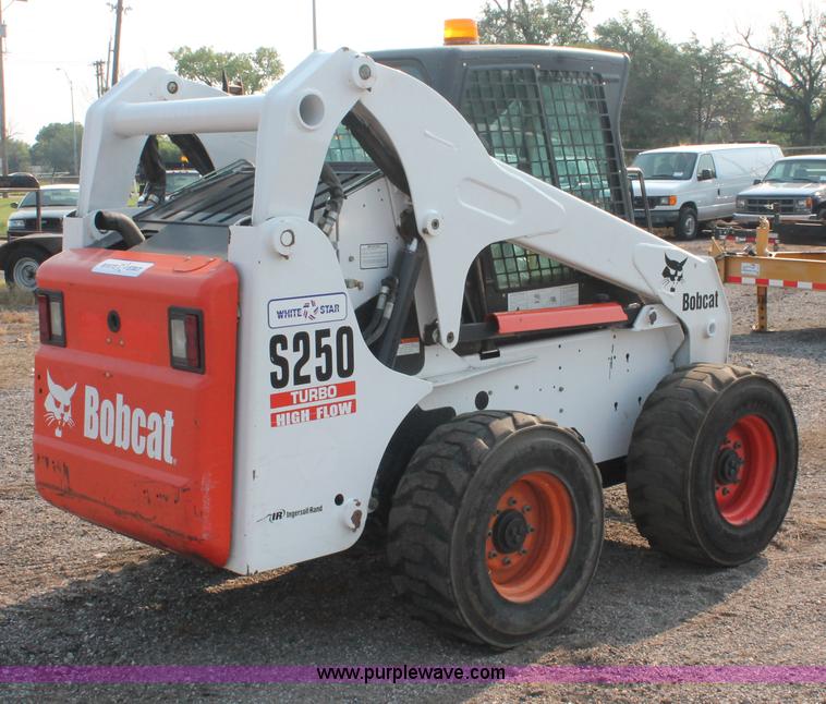 image for item I8192 2004 Bobcat S250 Turbo skid steer