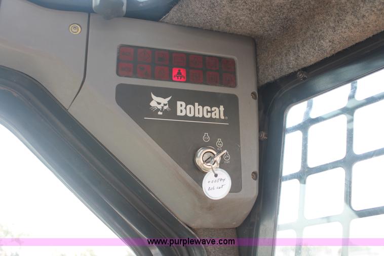 image for item I8192 2004 Bobcat S250 Turbo skid steer