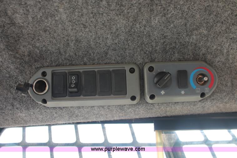 image for item I8192 2004 Bobcat S250 Turbo skid steer