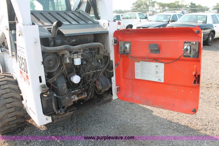 image for item I8192 2004 Bobcat S250 Turbo skid steer