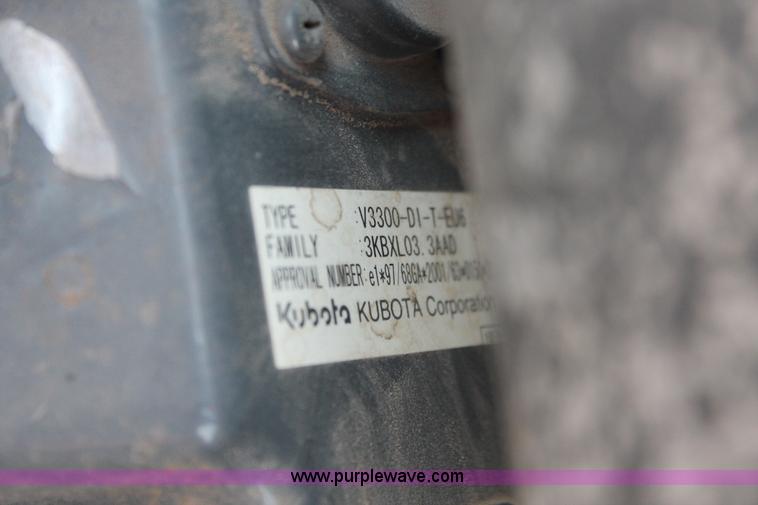 image for item I8192 2004 Bobcat S250 Turbo skid steer