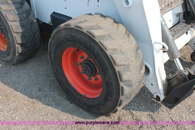 image for item I8192 2004 Bobcat S250 Turbo skid steer
