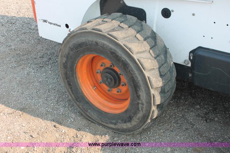 image for item I8192 2004 Bobcat S250 Turbo skid steer