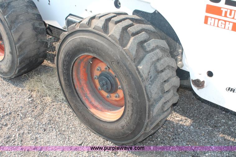 image for item I8192 2004 Bobcat S250 Turbo skid steer