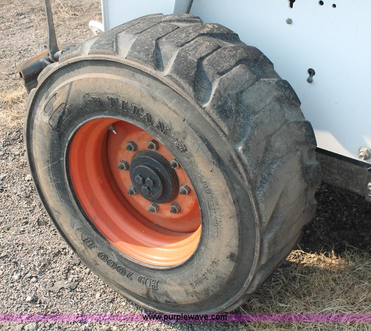 image for item I8192 2004 Bobcat S250 Turbo skid steer
