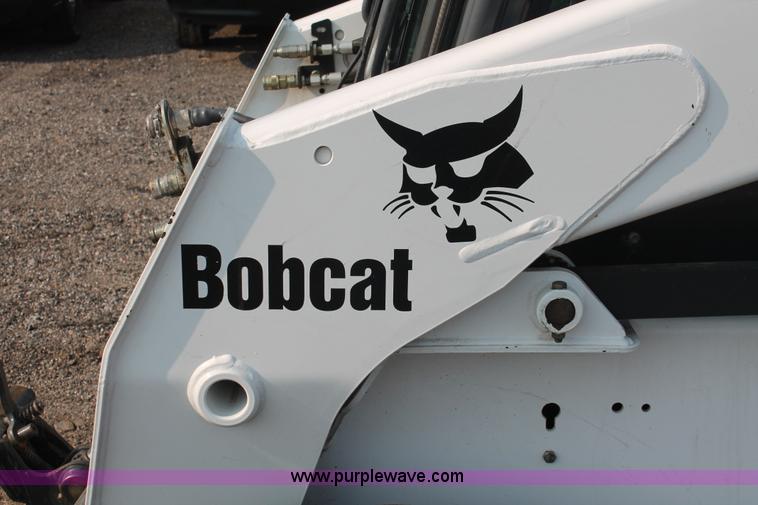 image for item I8192 2004 Bobcat S250 Turbo skid steer