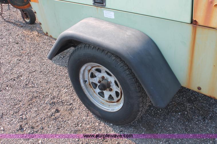 image for item I8193 1998 Sullair 185 DPQ-JD mobile compressor