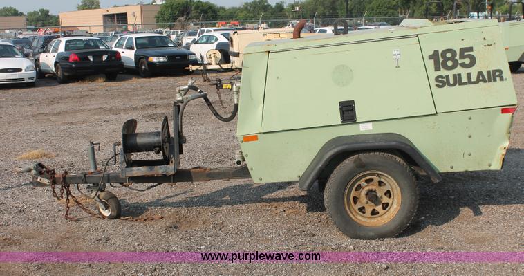 image for item I8196 1998 Sullair 185 DPQ-JD mobile compressor