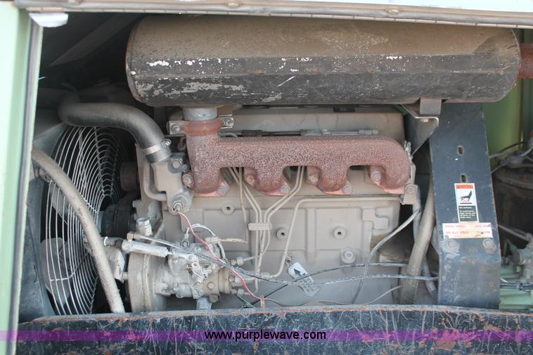 image for item I8196 1998 Sullair 185 DPQ-JD mobile compressor