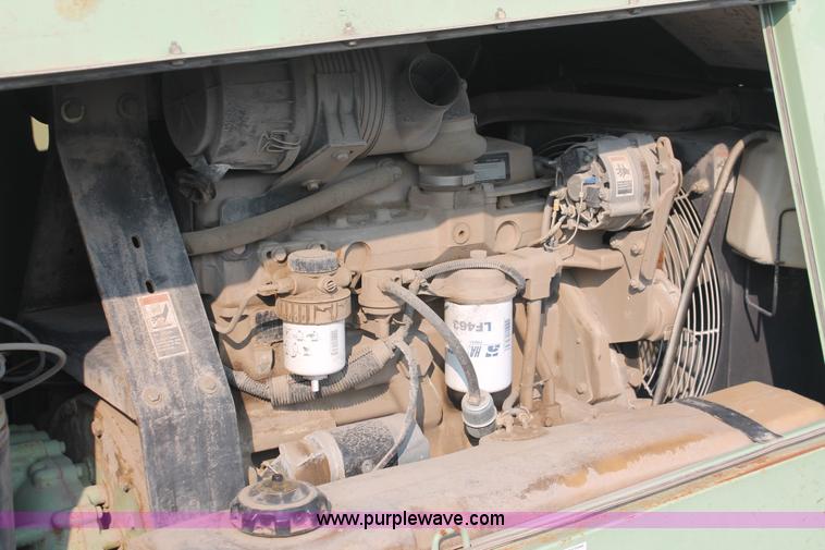 image for item I8196 1998 Sullair 185 DPQ-JD mobile compressor