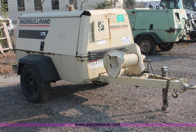 image for item I8197 1997 Ingersoll Rand P175WJD mobile compressor