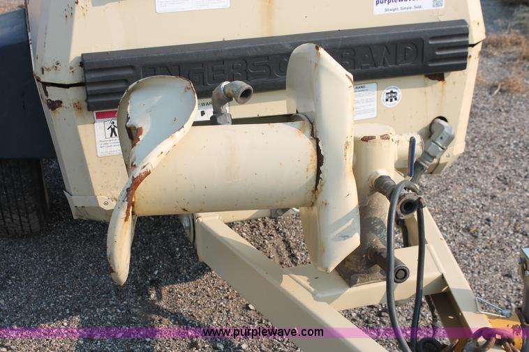 image for item I8197 1997 Ingersoll Rand P175WJD mobile compressor