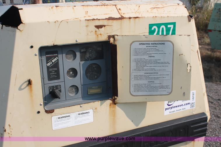 image for item I8197 1997 Ingersoll Rand P175WJD mobile compressor