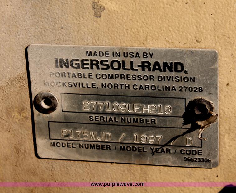 image for item I8197 1997 Ingersoll Rand P175WJD mobile compressor