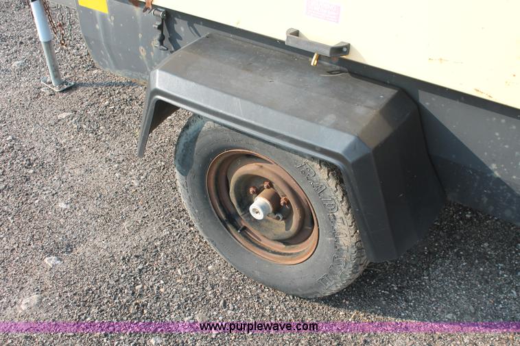 image for item I8198 2000 Atlas Copco XAS 96DD 185 mobile compressor