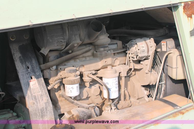 image for item I8199 1998 Sullair 185 DPQ-JD mobile compressor
