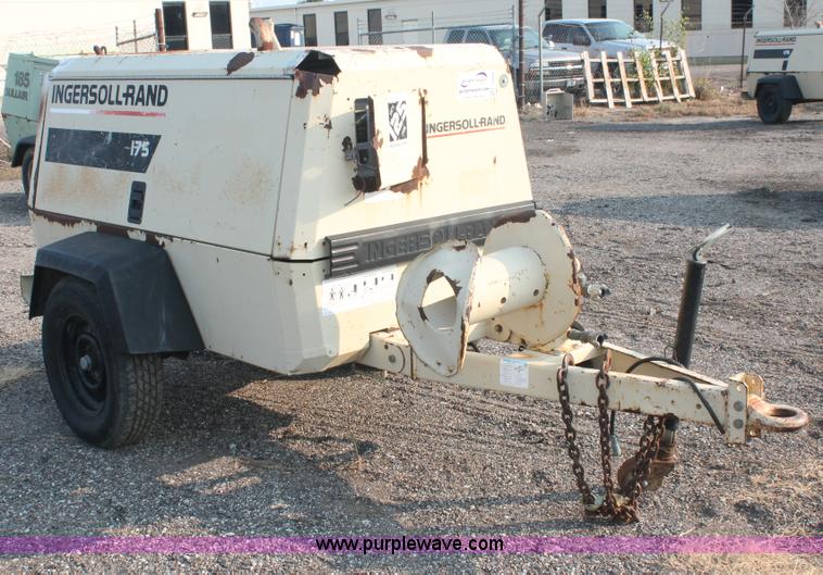 image for item I8200 1997 Ingersoll Rand P175WJD mobile compressor