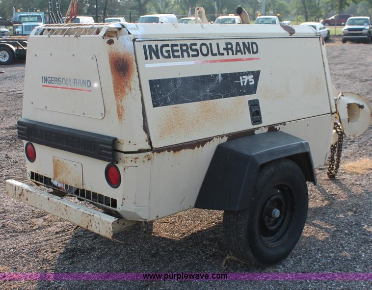image for item I8200 1997 Ingersoll Rand P175WJD mobile compressor