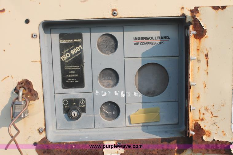 image for item I8200 1997 Ingersoll Rand P175WJD mobile compressor