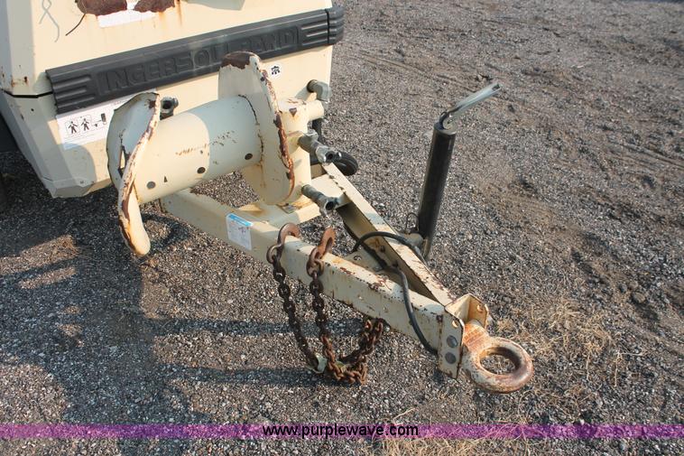 image for item I8200 1997 Ingersoll Rand P175WJD mobile compressor