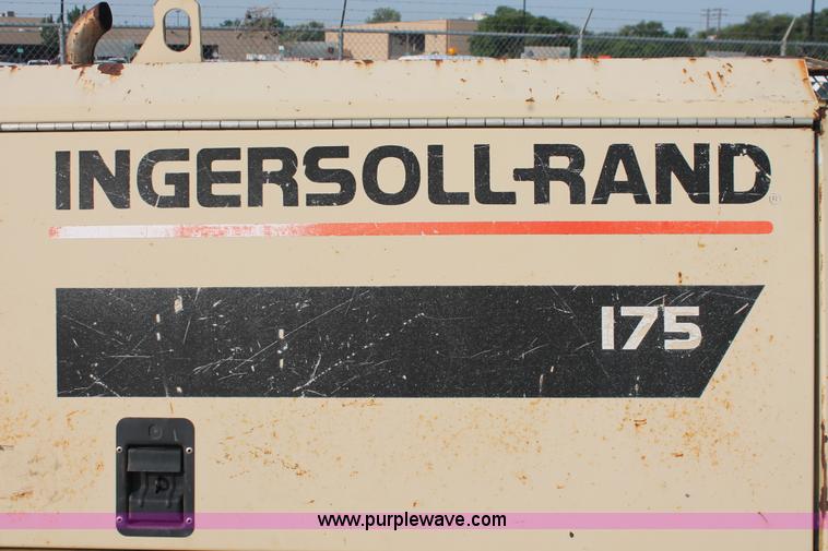 image for item I8200 1997 Ingersoll Rand P175WJD mobile compressor