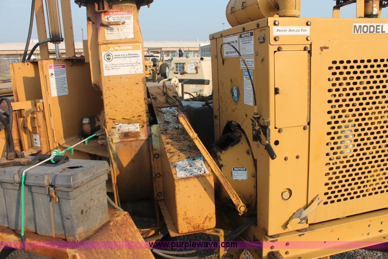 image for item I8203 Bandit 250XP mobile chipper/shredder