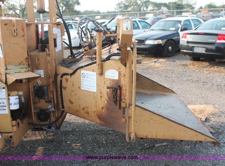 image for item I8203 Bandit 250XP mobile chipper/shredder