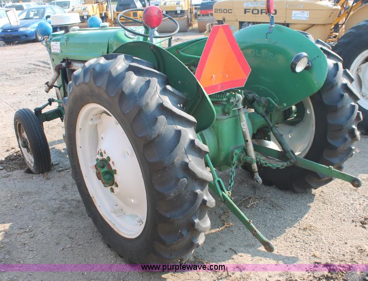 image for item I8204 Oliver tractor