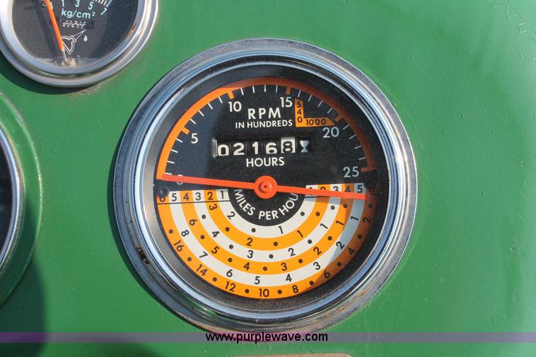 image for item I8204 Oliver tractor