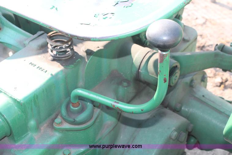 image for item I8204 Oliver tractor