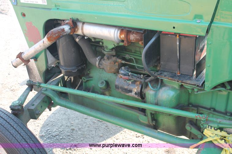 image for item I8204 Oliver tractor