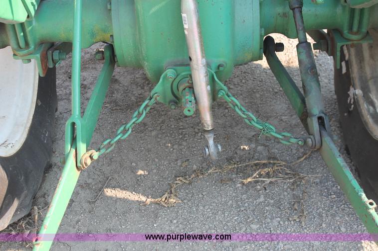 image for item I8204 Oliver tractor