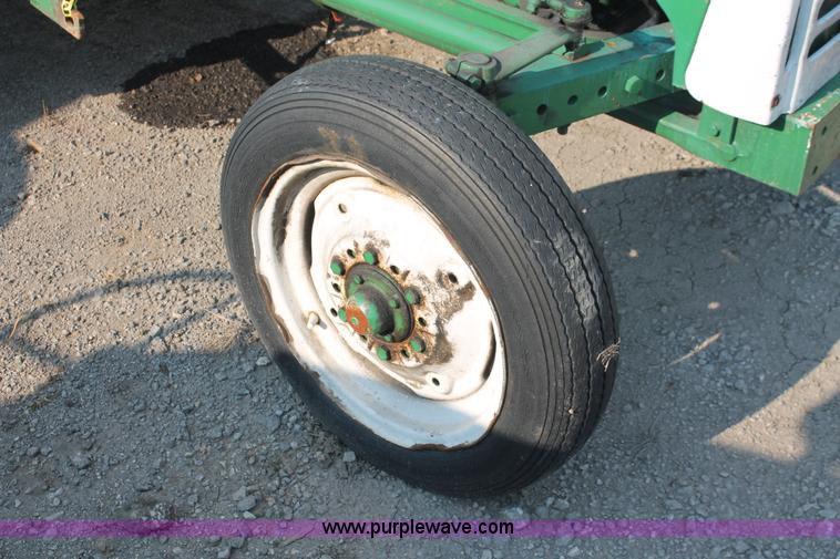 image for item I8204 Oliver tractor