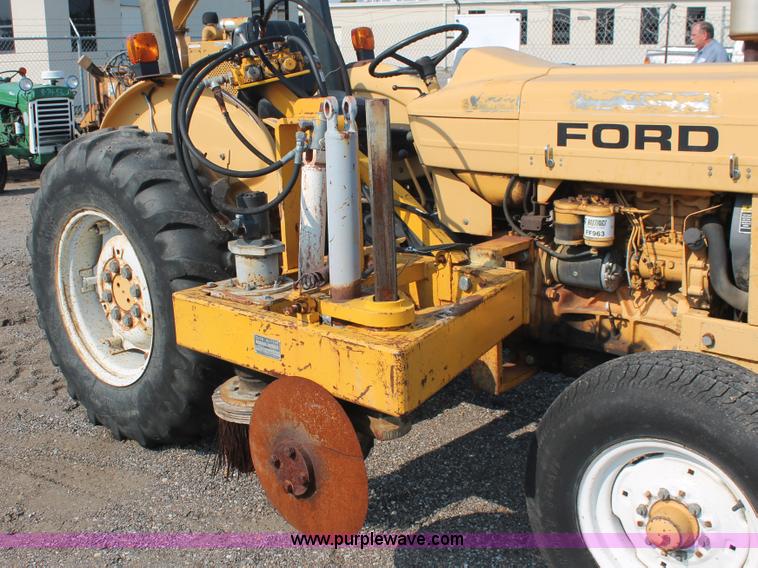 image for item I8205 Ford 250C Industrial tractor