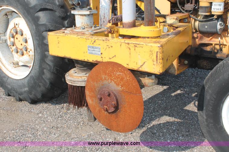 image for item I8205 Ford 250C Industrial tractor