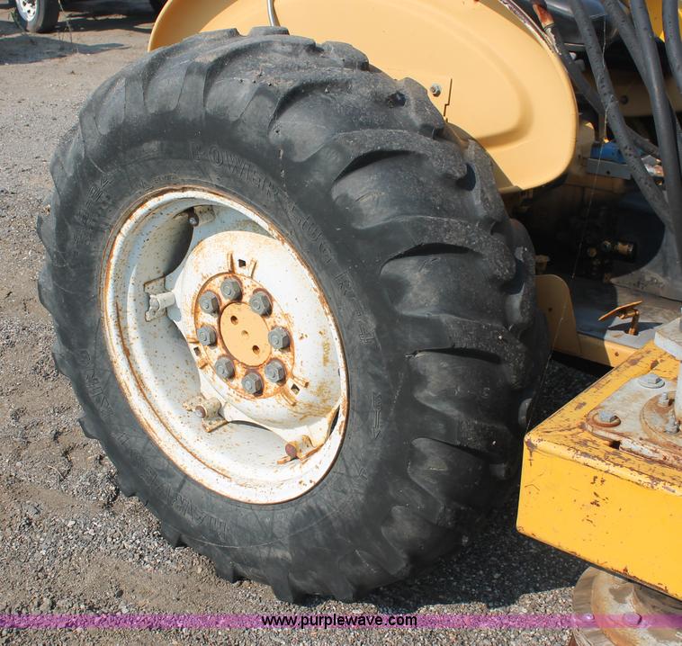 image for item I8205 Ford 250C Industrial tractor