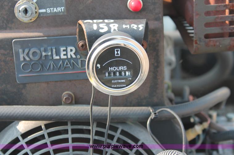 image for item I8206 2001 Crafco one ton poly patch machine