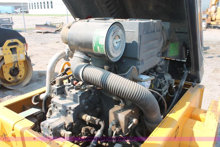 image for item I8216 1999 Stone PAC 6400 articulated vibratory smooth drum roller