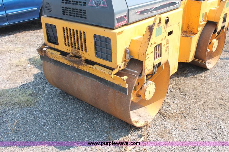 image for item I8216 1999 Stone PAC 6400 articulated vibratory smooth drum roller
