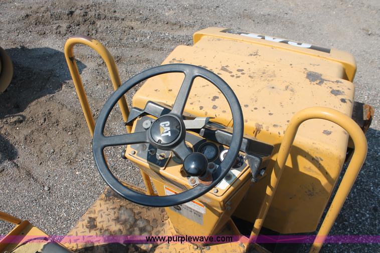 image for item I8217 2002 Caterpillar CB-224D articulated vibratory smooth drum roller