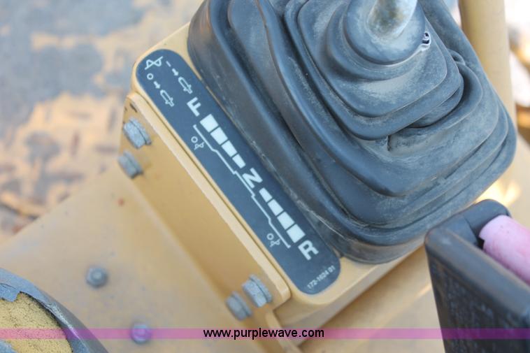 image for item I8217 2002 Caterpillar CB-224D articulated vibratory smooth drum roller